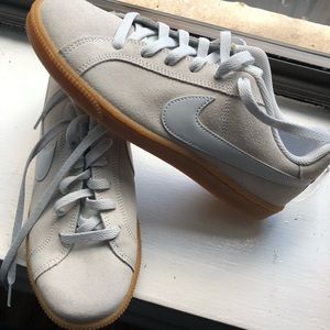 Nike Blue Gray Suede Gum Bottom Shoes
